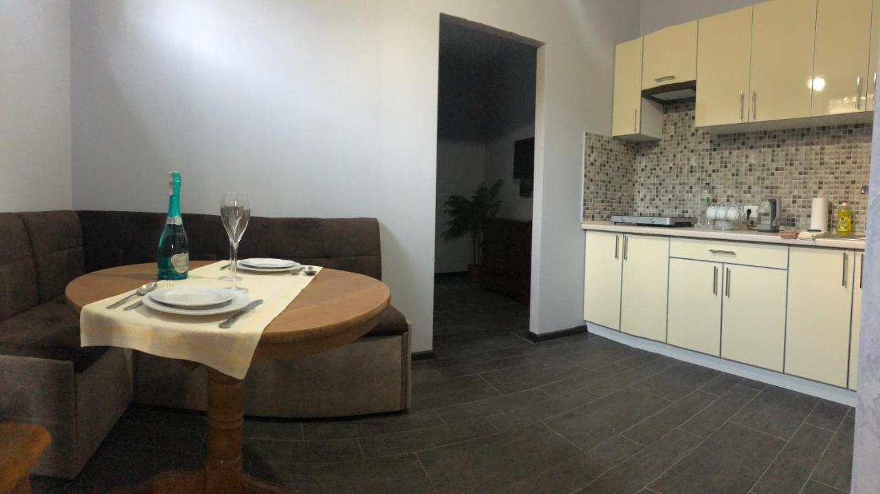 Reef Apartments Одеса Екстериор снимка