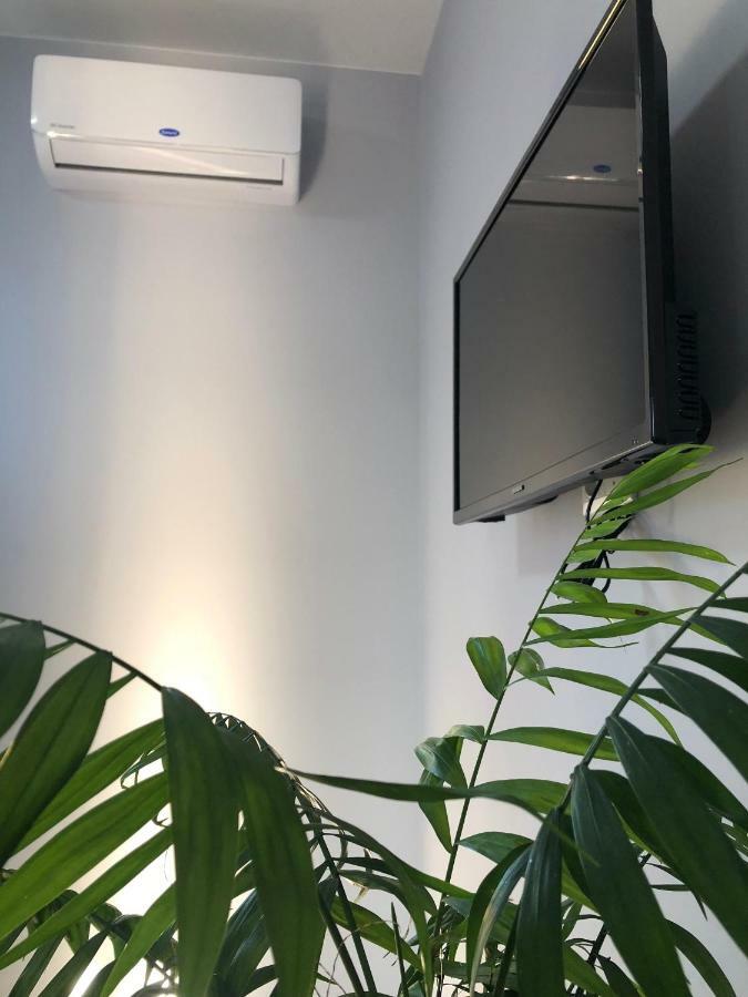 Reef Apartments Одеса Екстериор снимка
